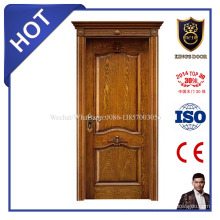Position intérieure et ouverture de la porte en bois massif